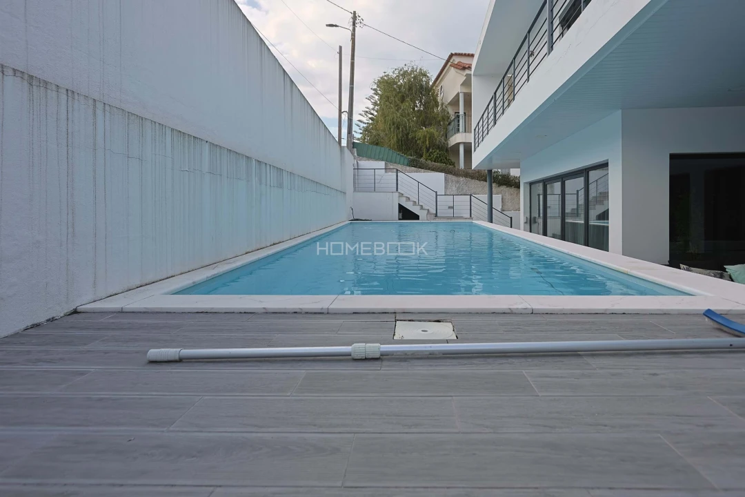 Moradia T5 para Venda em União das Freguesias de Setúbal Foto 37