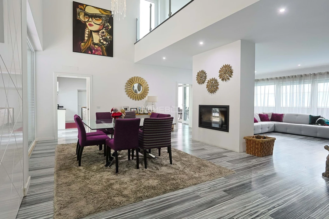 Moradia T5 para Venda em União das Freguesias de Setúbal Foto 3