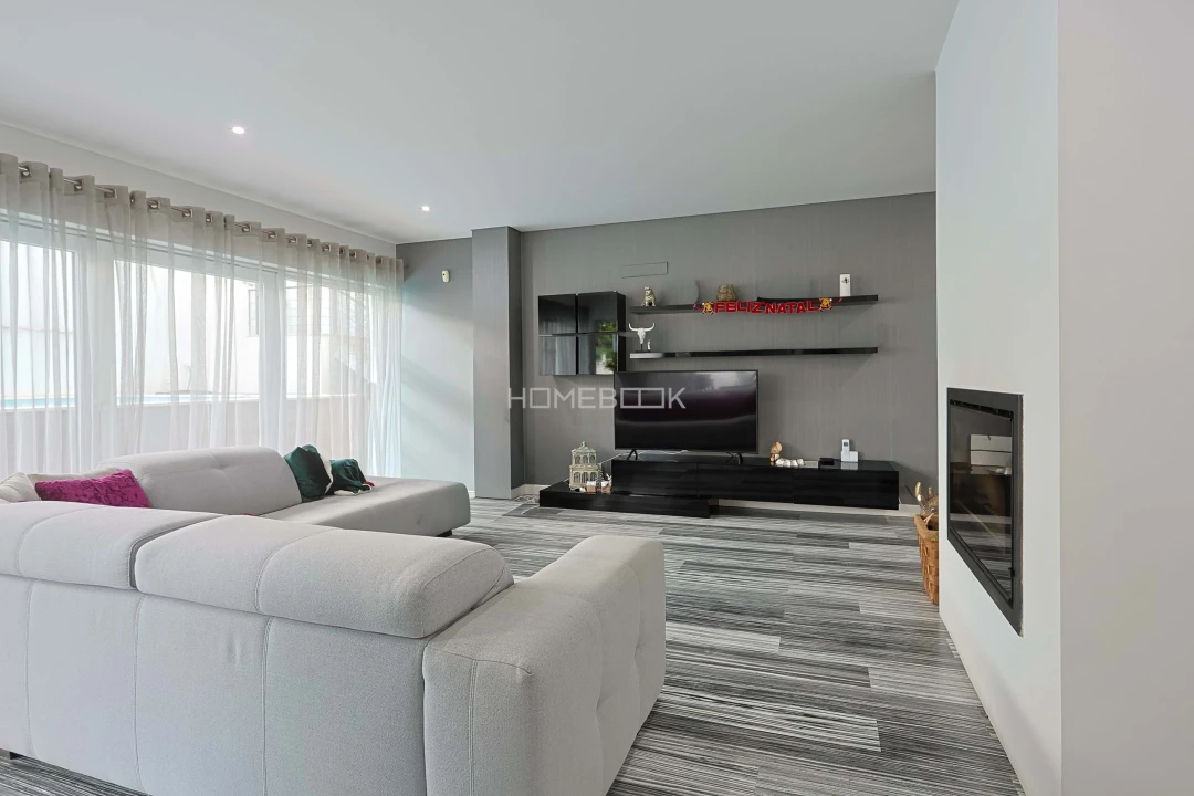 Moradia T5 para Venda em União das Freguesias de Setúbal Foto 7