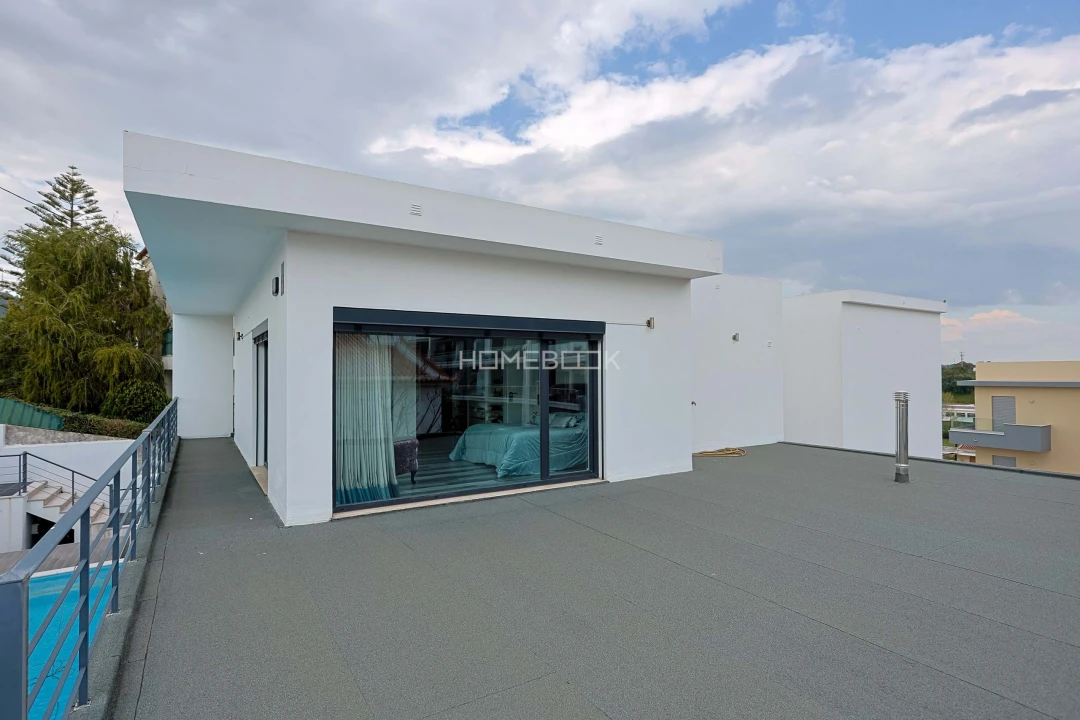 Moradia T5 para Venda em União das Freguesias de Setúbal Foto 24