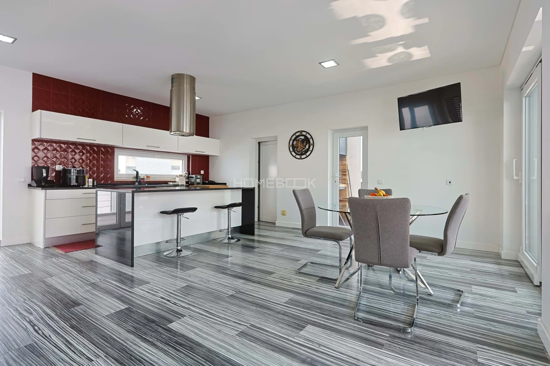 Moradia T5 para Venda em União das Freguesias de Setúbal Foto 5