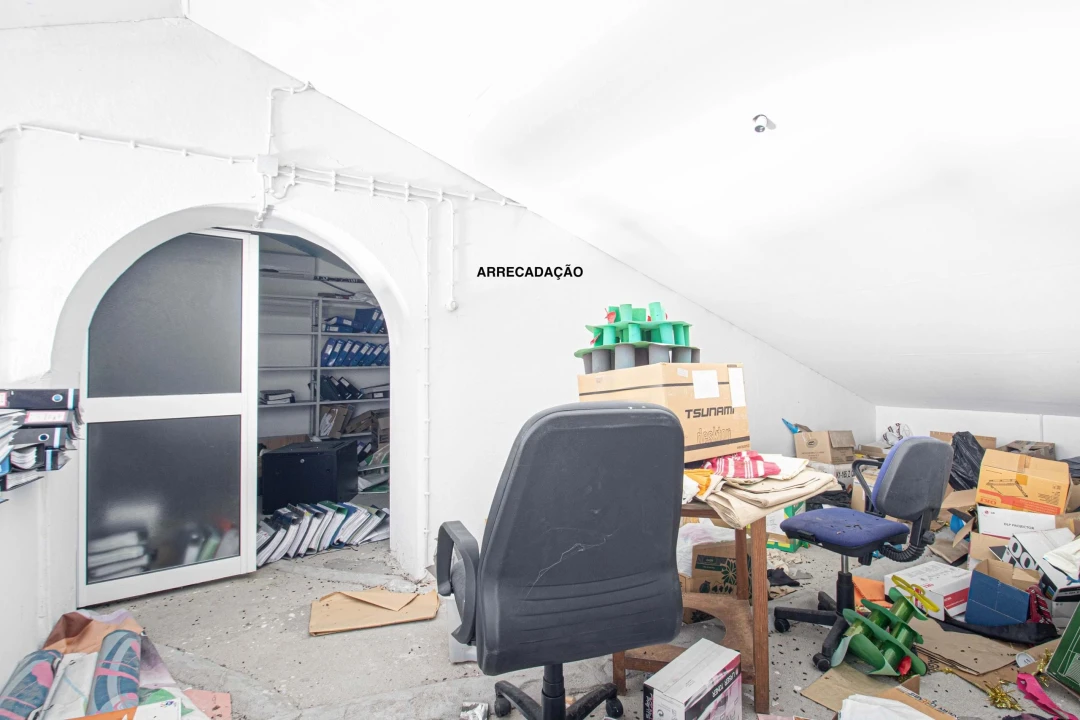 Moradia T9 para Venda em Espírito Santo, Nossa Senhora da Graça e São Simão Foto 48