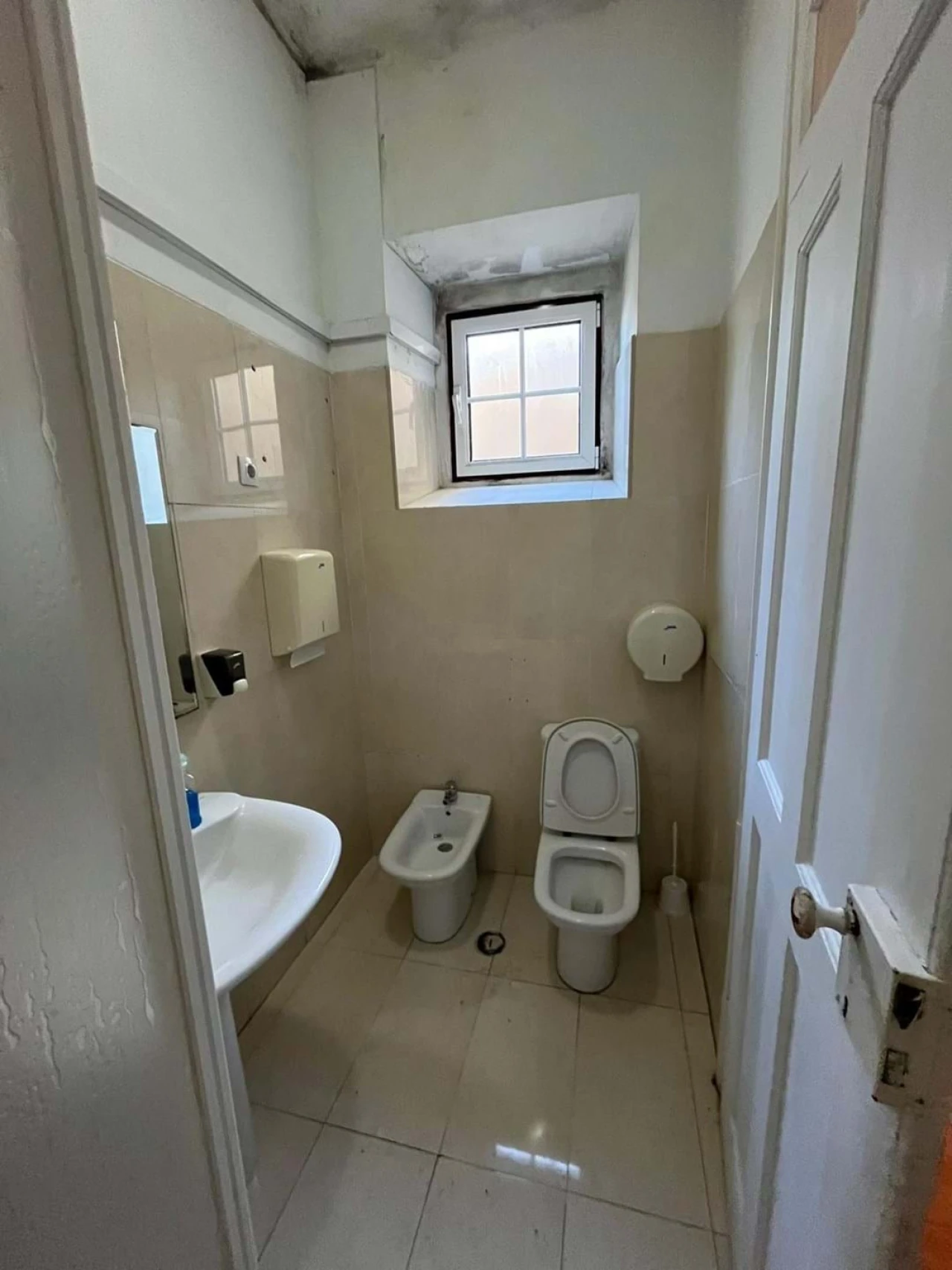 Moradia T9 para Venda em Espírito Santo, Nossa Senhora da Graça e São Simão Foto 62