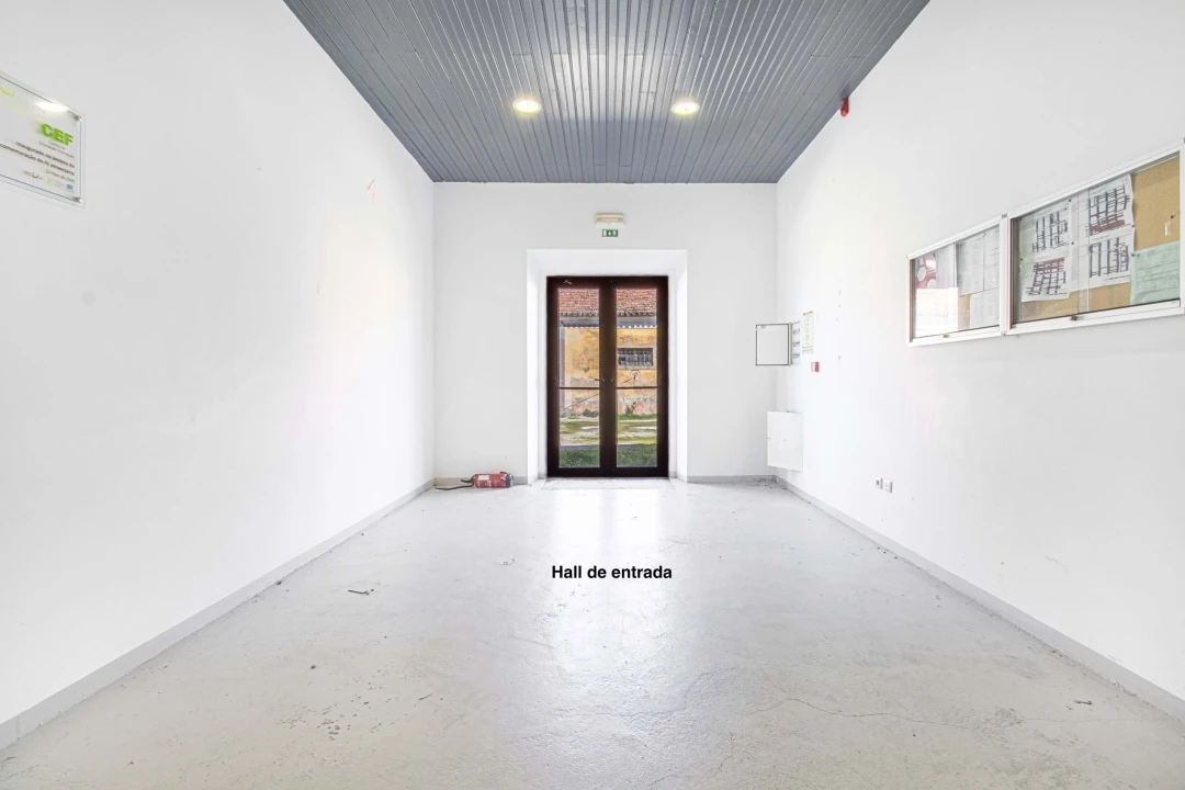 Moradia T9 para Venda em Espírito Santo, Nossa Senhora da Graça e São Simão Foto 20