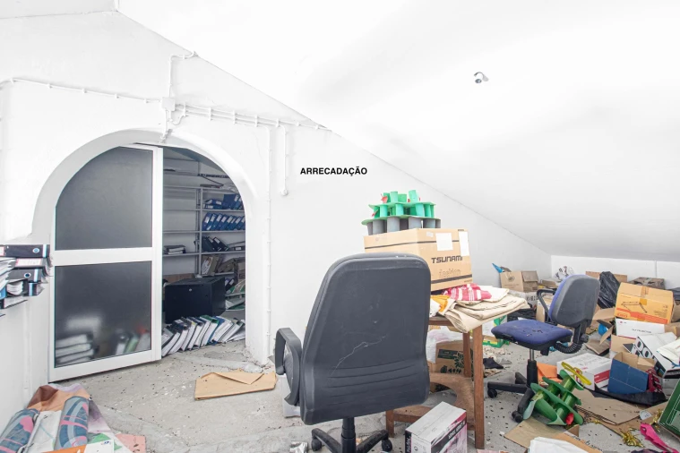 Moradia T9 para Venda em Espírito Santo, Nossa Senhora da Graça e São Simão Foto 48