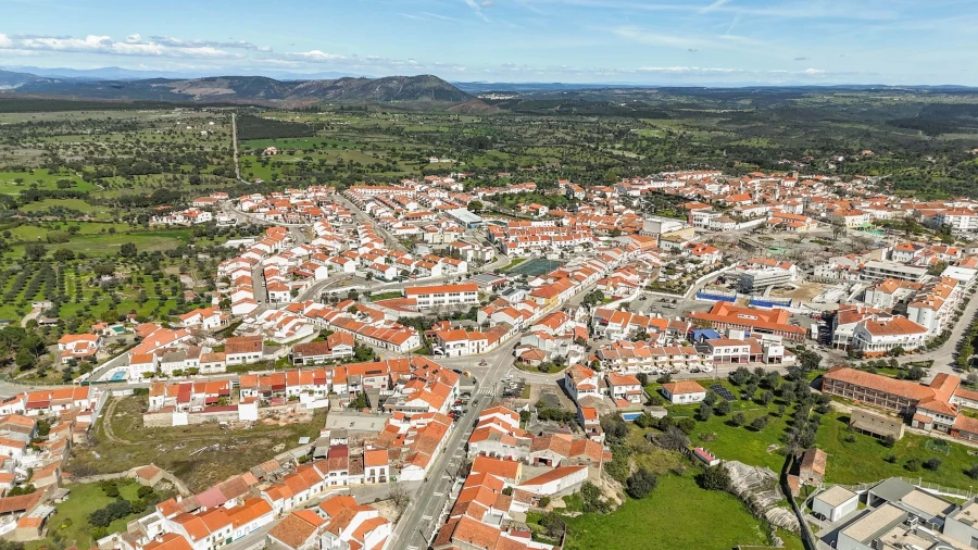 Moradia T9 para Venda em Espírito Santo, Nossa Senhora da Graça e São Simão Foto 15