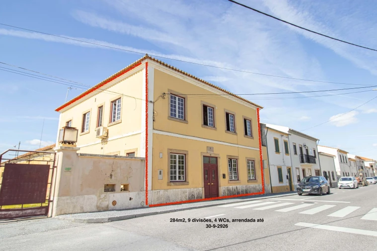 Moradia T9 para Venda em Espírito Santo, Nossa Senhora da Graça e São Simão Foto 51