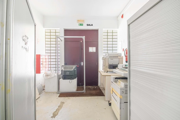 Moradia T9 para Venda em Espírito Santo, Nossa Senhora da Graça e São Simão Foto 42