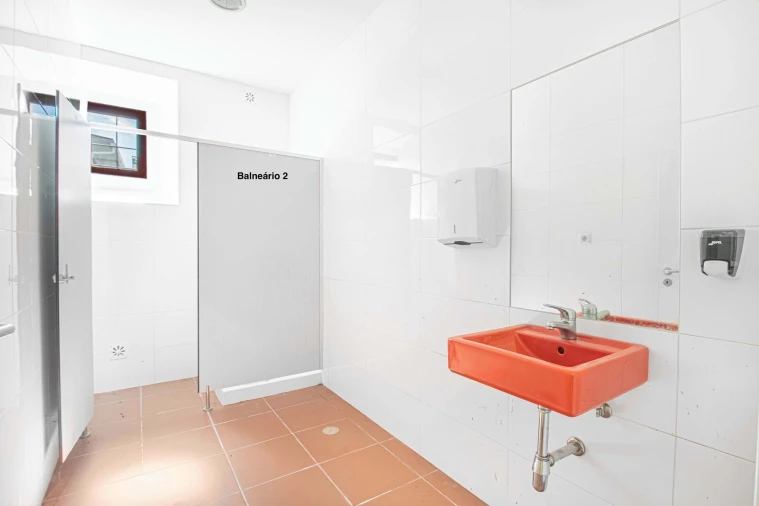 Moradia T9 para Venda em Espírito Santo, Nossa Senhora da Graça e São Simão Foto 37