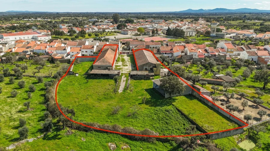 Moradia T9 para Venda em Espírito Santo, Nossa Senhora da Graça e São Simão Foto 3