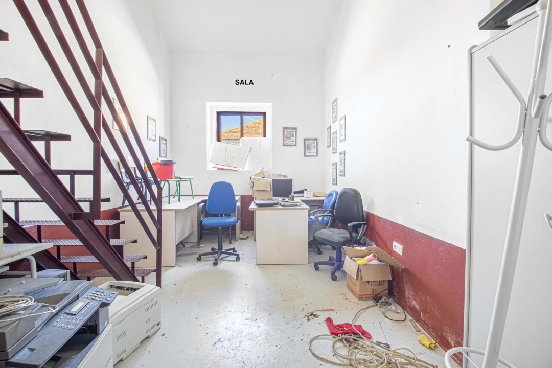 Moradia T9 para Venda em Espírito Santo, Nossa Senhora da Graça e São Simão Foto 45