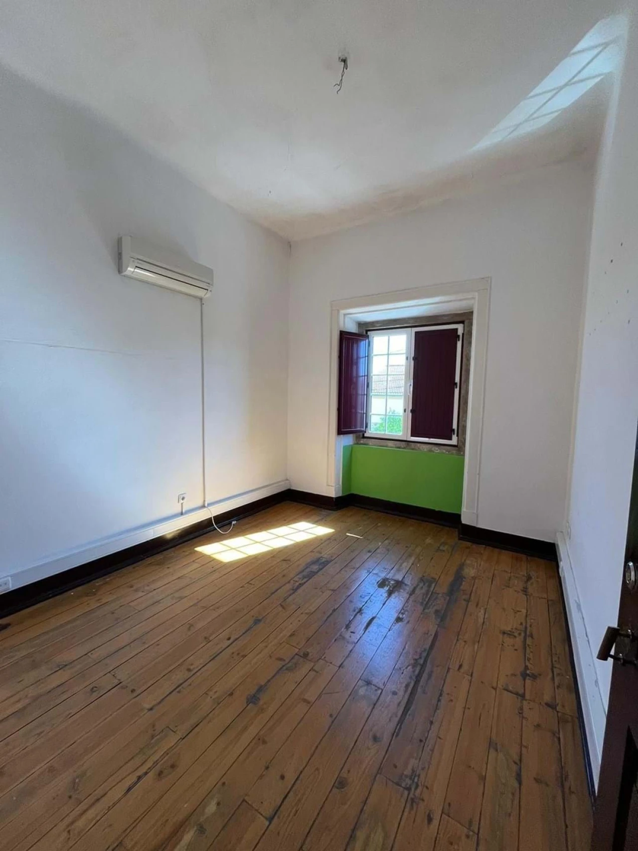 Moradia T9 para Venda em Espírito Santo, Nossa Senhora da Graça e São Simão Foto 59