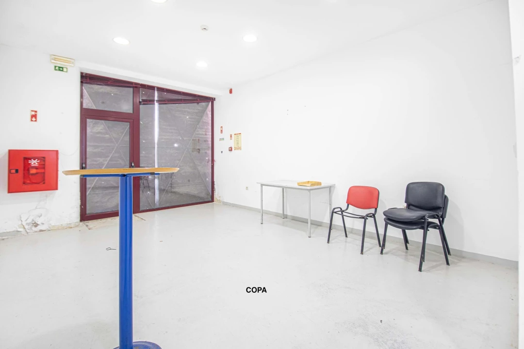 Moradia T9 para Venda em Espírito Santo, Nossa Senhora da Graça e São Simão Foto 31