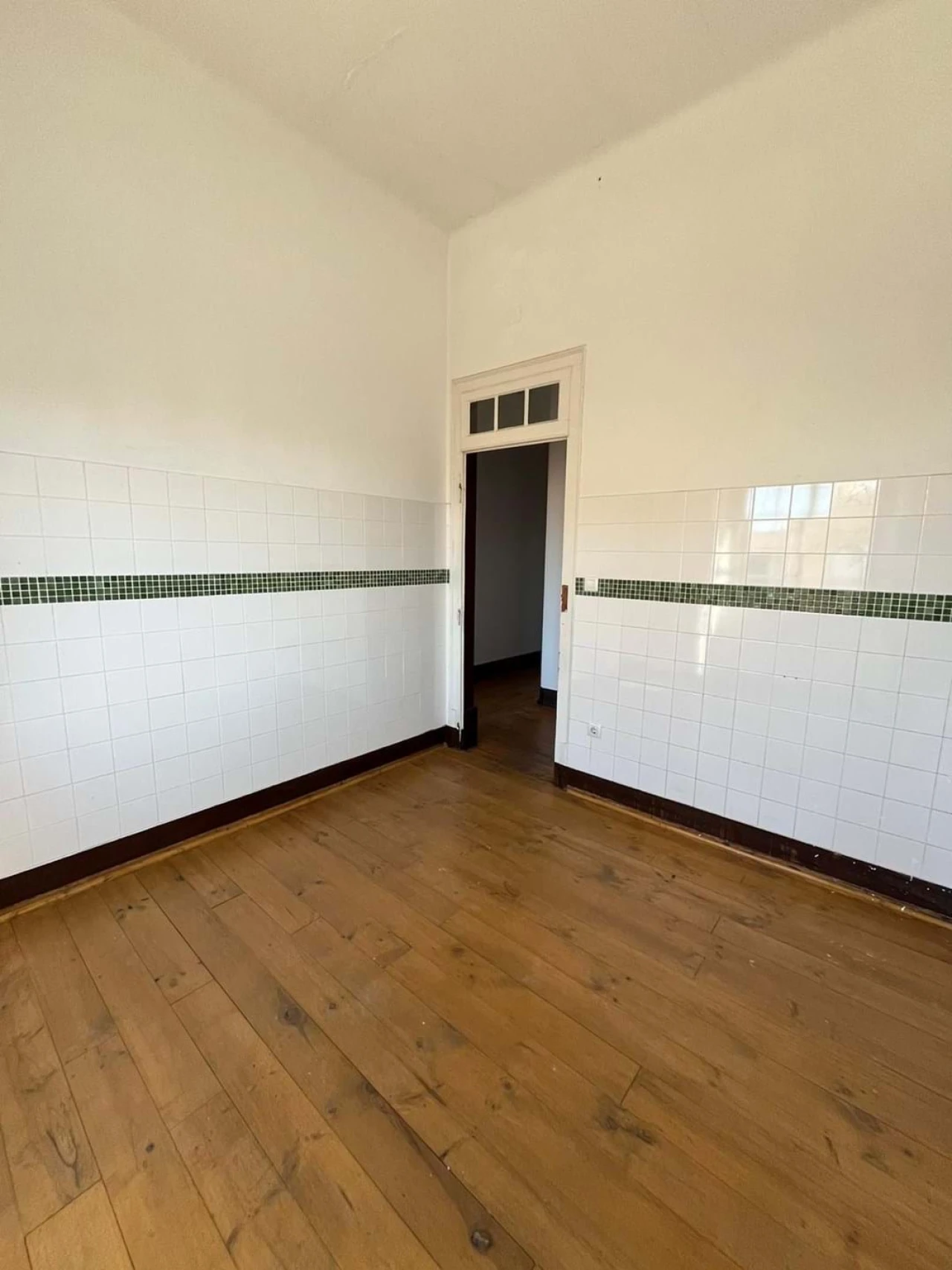 Moradia T9 para Venda em Espírito Santo, Nossa Senhora da Graça e São Simão Foto 85