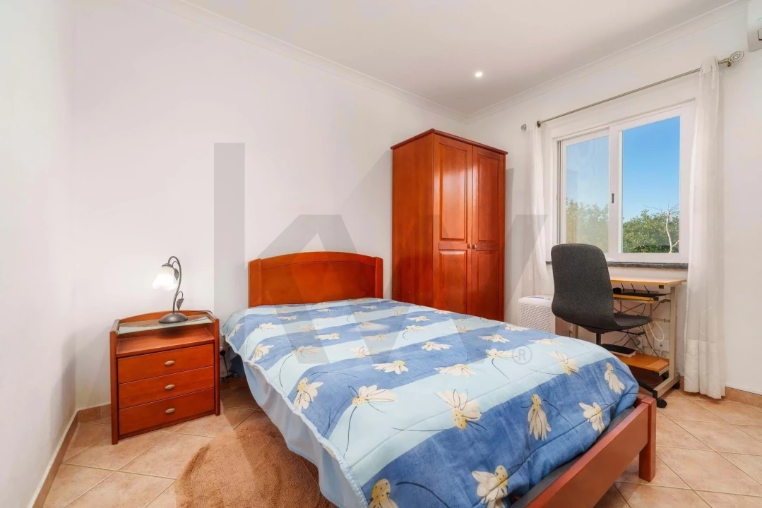 Moradia T3 para Venda em Quarteira Foto 9