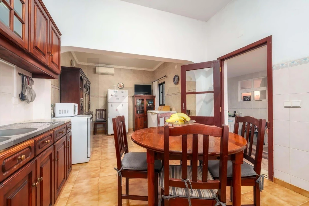 Moradia T3 para Venda em Quarteira Foto 21