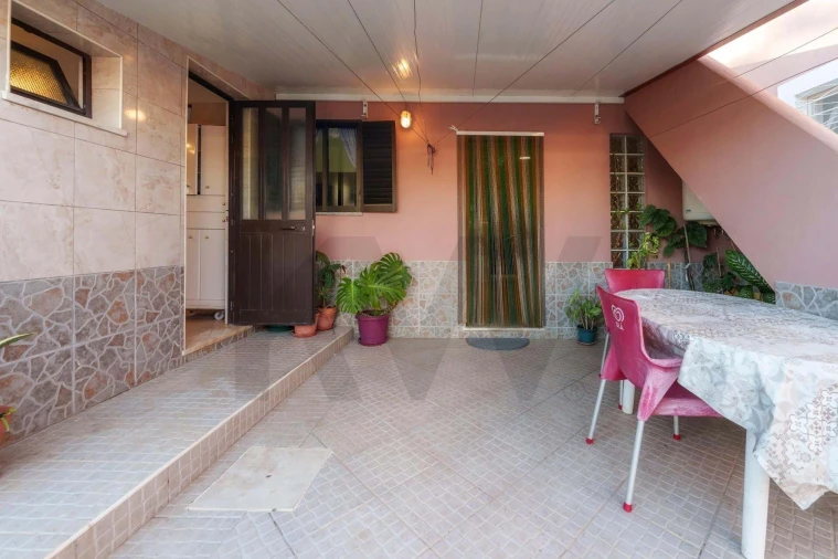 Moradia T3 para Venda em Quarteira Foto 33