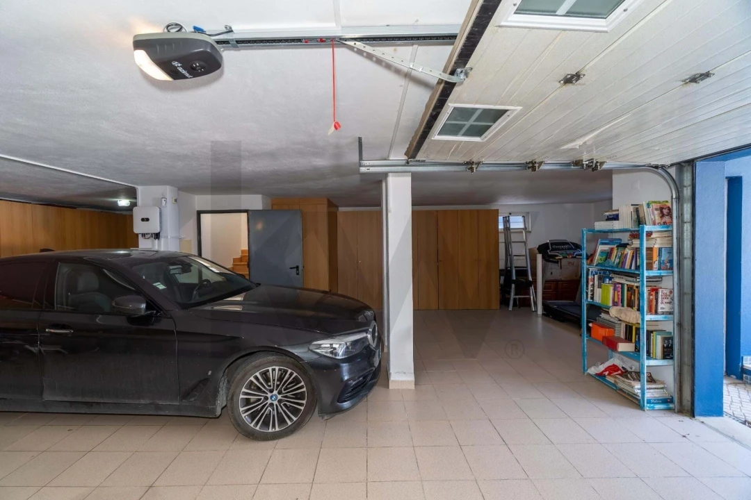 Moradia T4 para Venda em Montenegro Foto 52