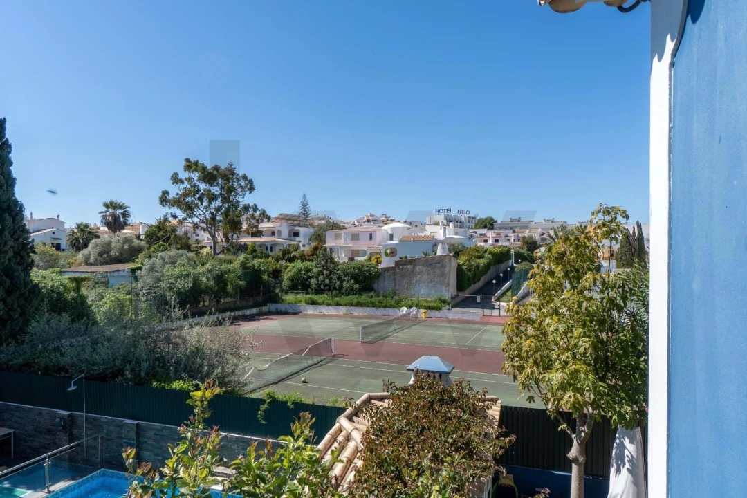 Moradia T4 para Venda em Montenegro Foto 39