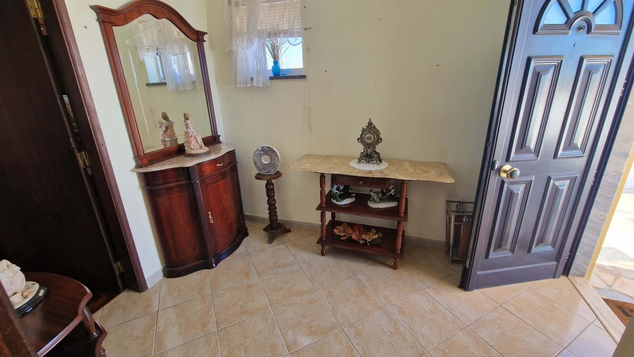 Moradia T5 para Venda em São Silvestre Foto 7