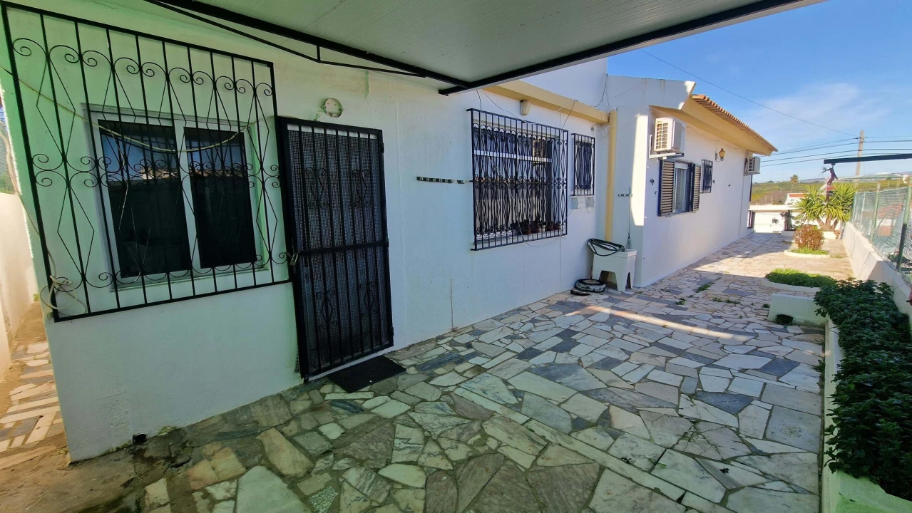 Moradia T5 para Venda em São Silvestre Foto 16