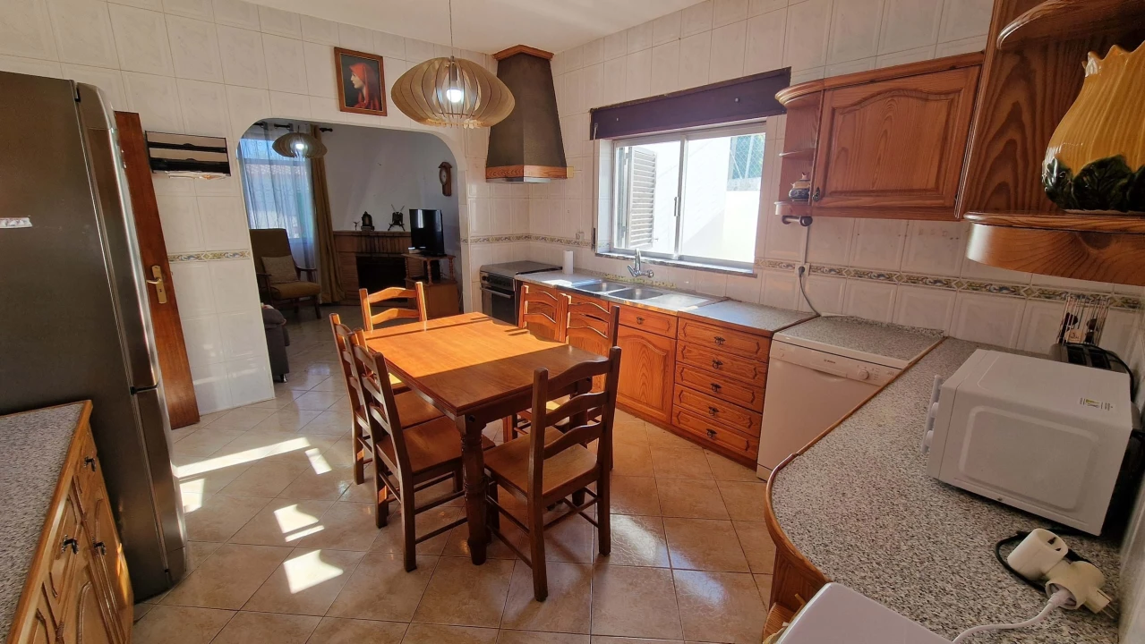 Moradia T5 para Venda em São Silvestre Foto 11