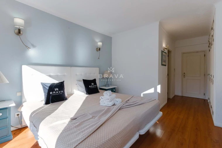 Moradia T5 para Venda em Quarteira Foto 61