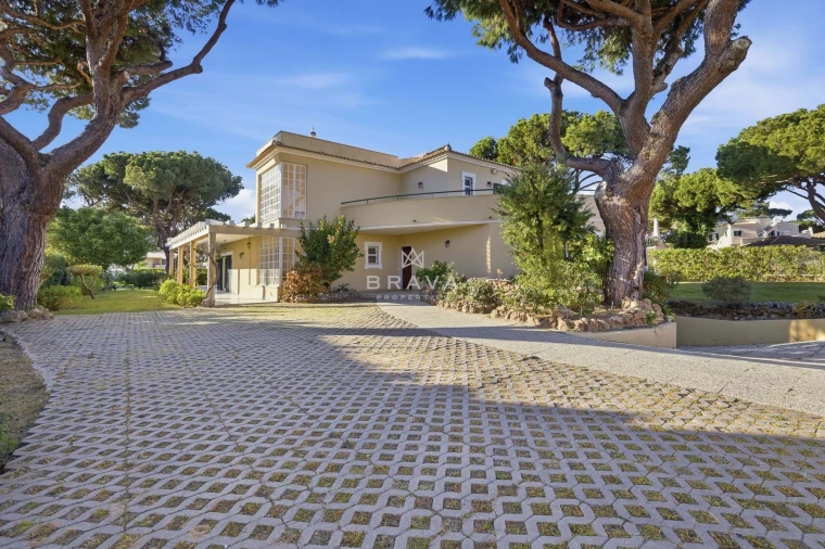 Moradia T5 para Venda em Quarteira Foto 78