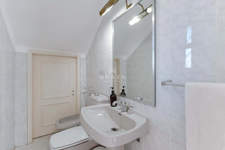 Moradia T5 para Venda em Quarteira Foto 66