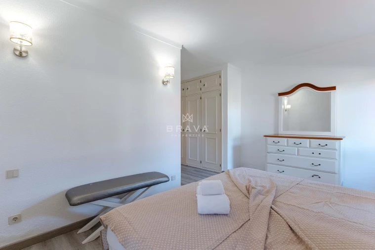 Moradia T5 para Venda em Quarteira Foto 34