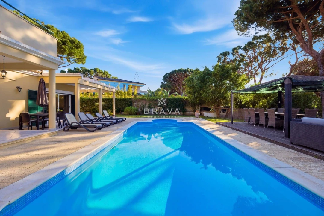 Moradia T5 para Venda em Quarteira Foto 24