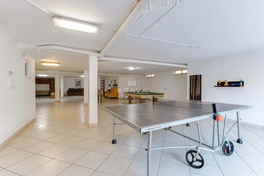 Moradia T5 para Venda em Quarteira Foto 73