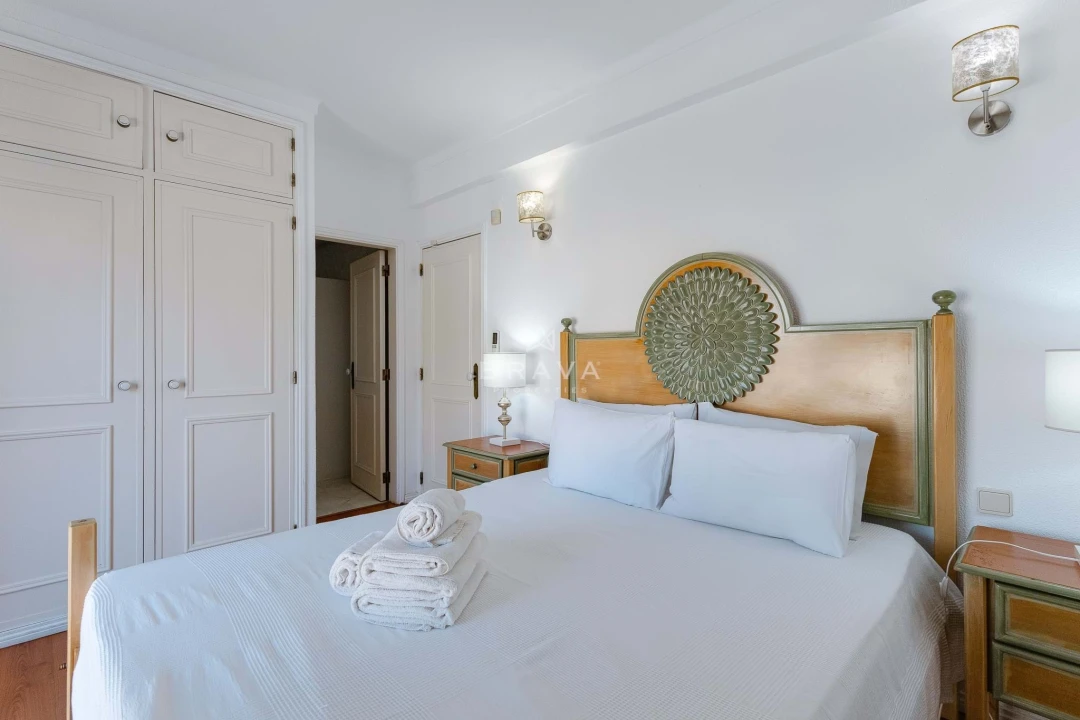 Moradia T5 para Venda em Quarteira Foto 53