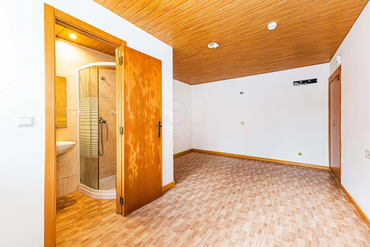 Moradia T11 para Venda em Boliqueime Foto 13