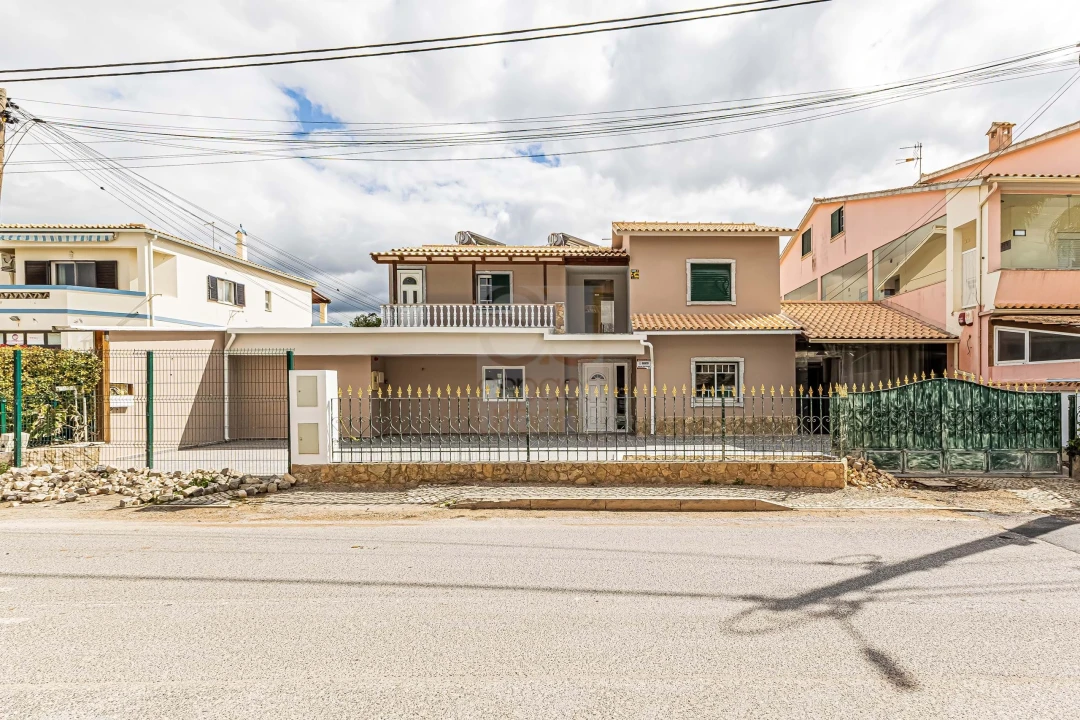 Moradia T11 para Venda em Boliqueime Foto 2