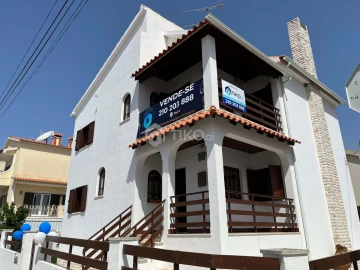 Moradia T4 para Venda em Palmela