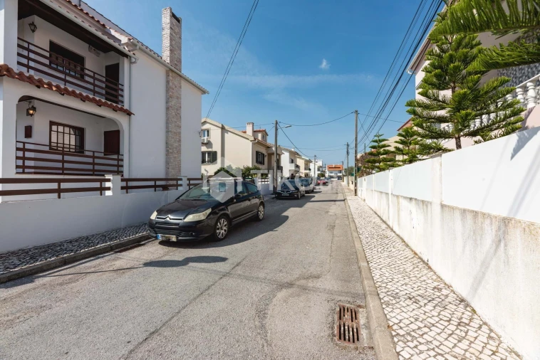 Moradia T4 para Venda em Palmela Foto 70