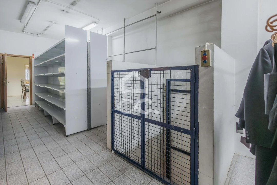 Prédio para Venda em Cedofeita, Santo Ildefonso, Sé, Miragaia, São Nicolau e Vitória Foto 21