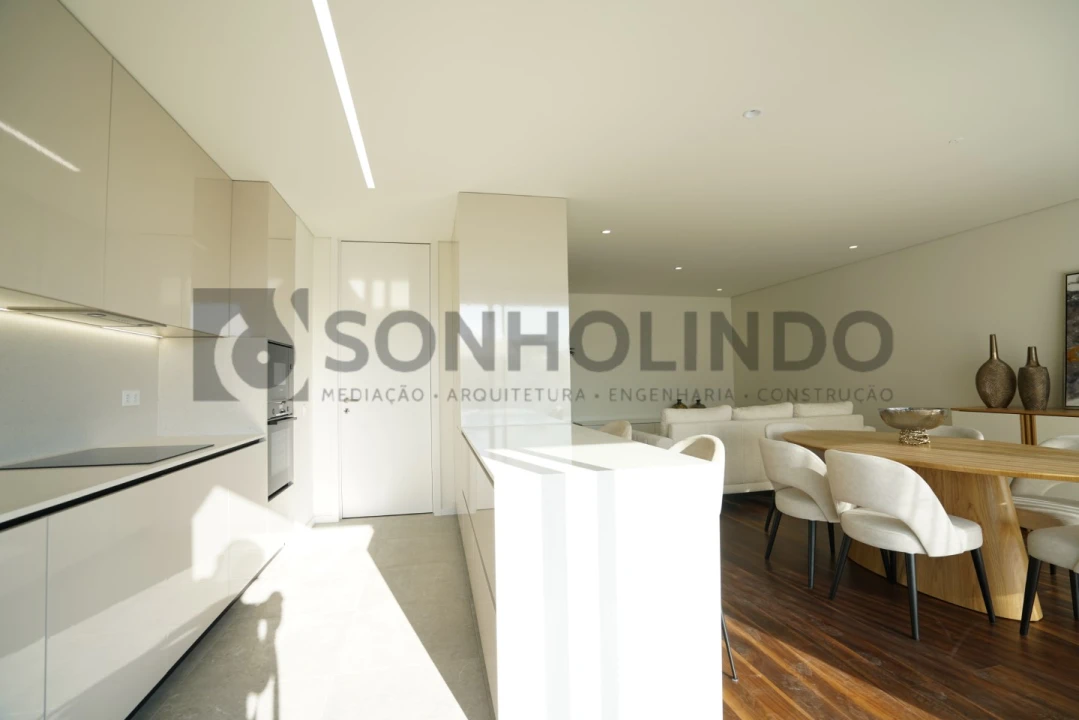 Apartamento T3 para Venda em Cidade da Maia Foto 1