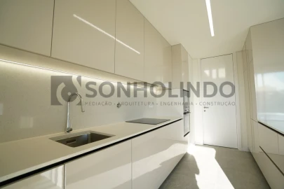 Apartamento T3 para Venda em Cidade da Maia