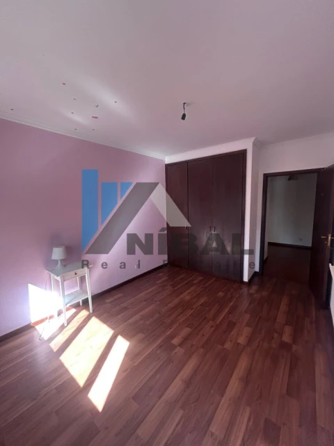 Apartamento T2 para Venda em Mafamude e Vilar do Paraíso