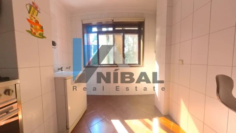 Apartamento T2 para Venda em Mafamude e Vilar do Paraíso