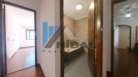 Apartamento T2 para Venda em Mafamude e Vilar do Paraíso