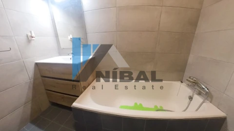 Apartamento T2 para Venda em Mafamude e Vilar do Paraíso