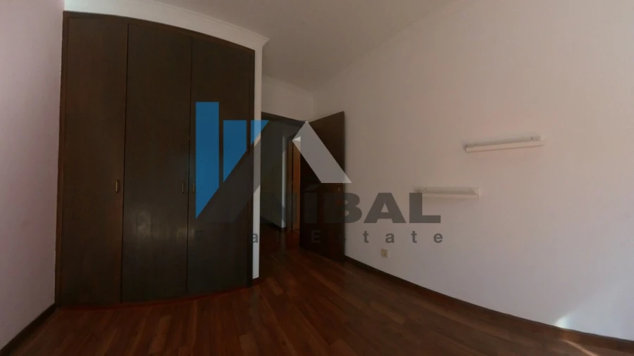 Apartamento T2 para Venda em Mafamude e Vilar do Paraíso Foto 40