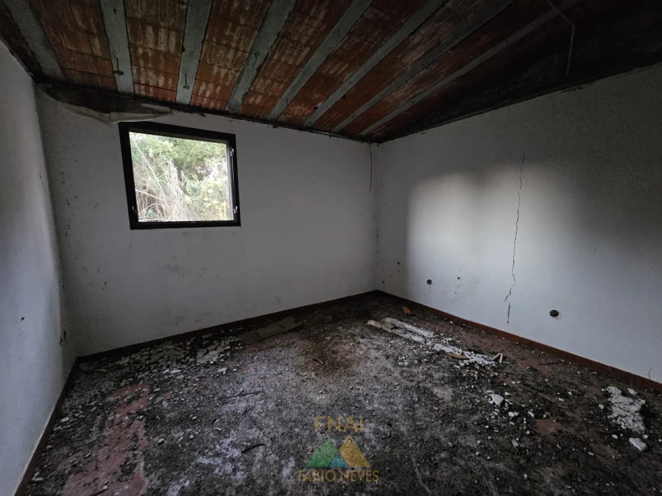 Moradia T4 para Venda em Labruja Foto 40