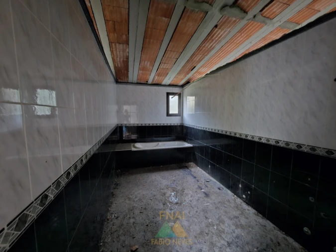 Moradia T4 para Venda em Labruja Foto 42