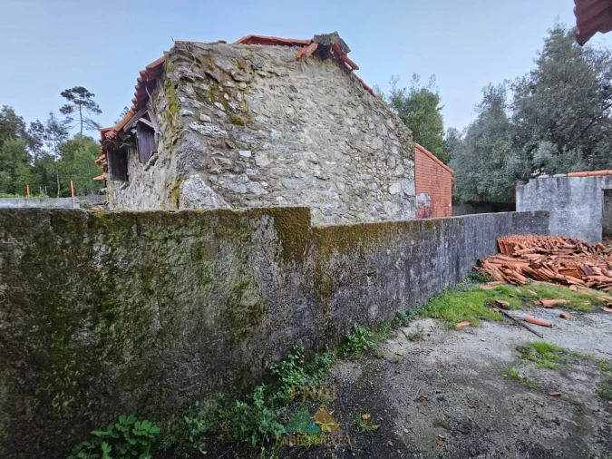 Moradia T4 para Venda em Labruja Foto 33