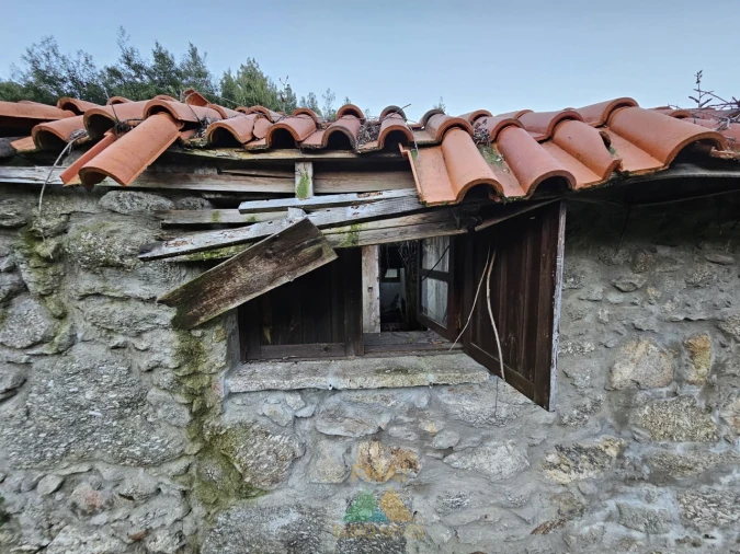 Moradia T4 para Venda em Labruja Foto 29