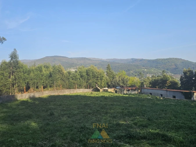 Moradia T4 para Venda em Labruja Foto 10